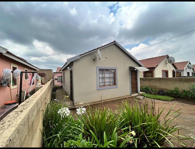 2 BEDROOM HOUSE FOR SALE IN PALM RIDGE